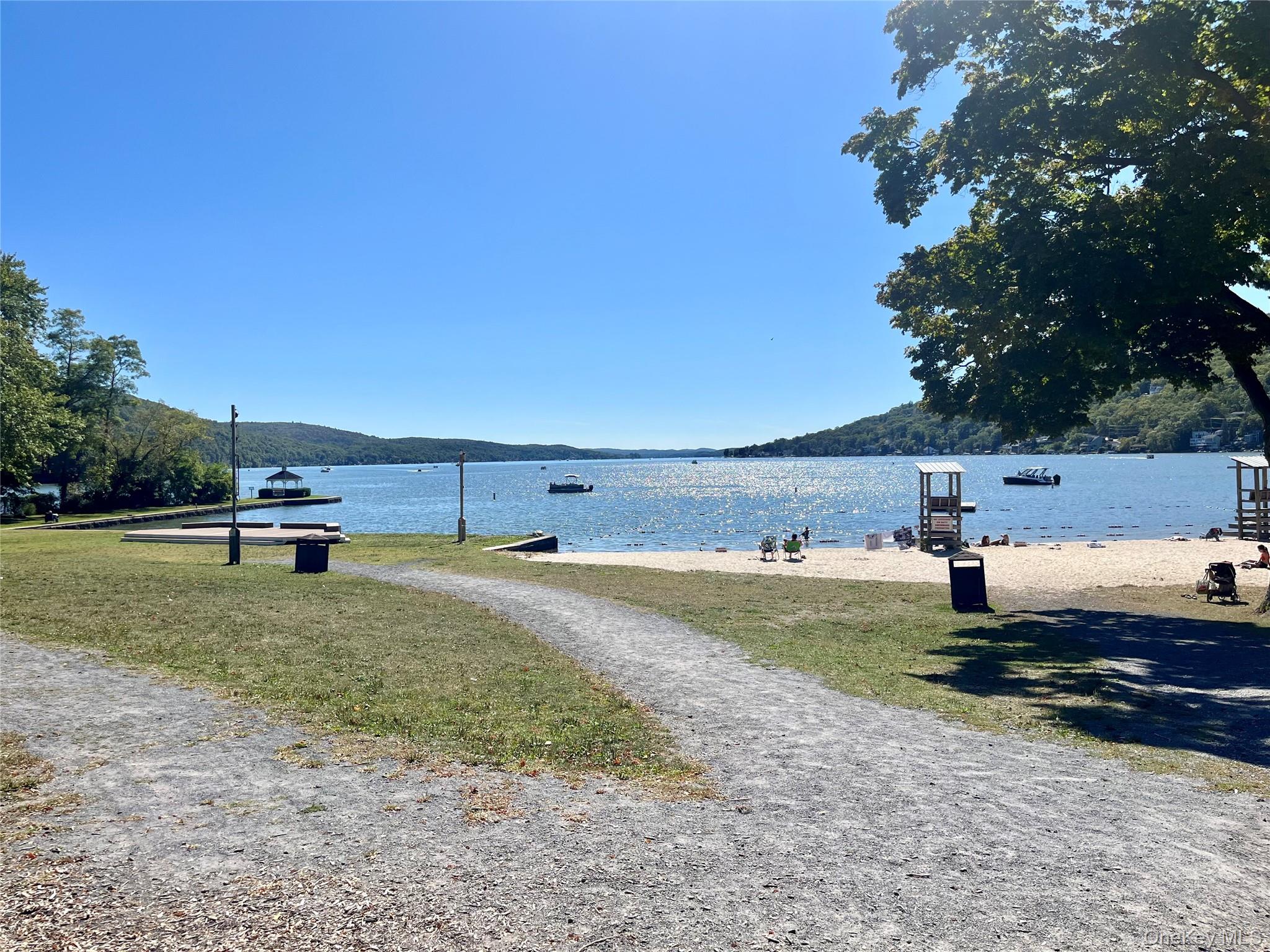 27 Oak Hill Road, Monroe, NY 10950