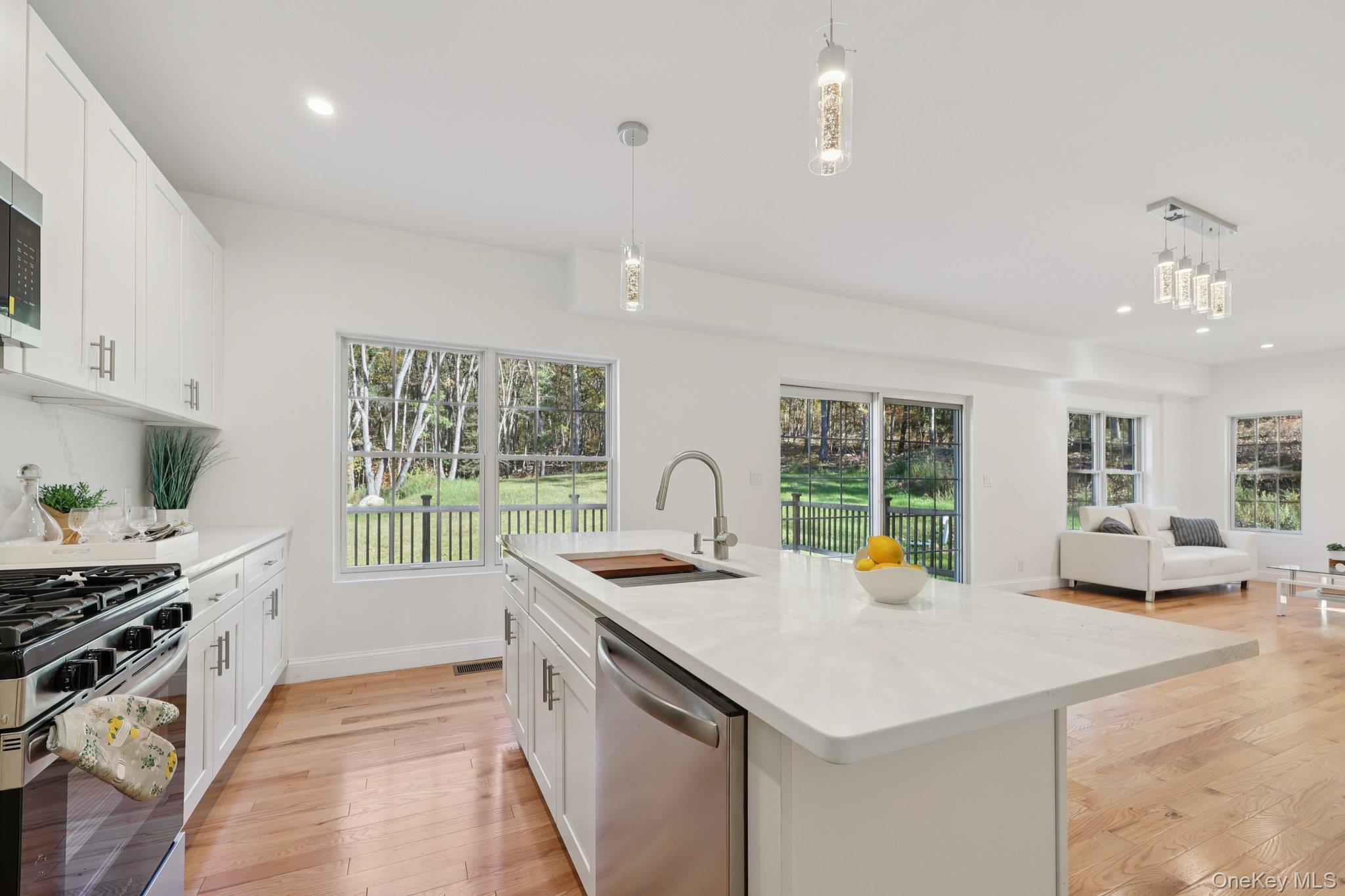 27 Oak Hill Road, Monroe, NY 10950