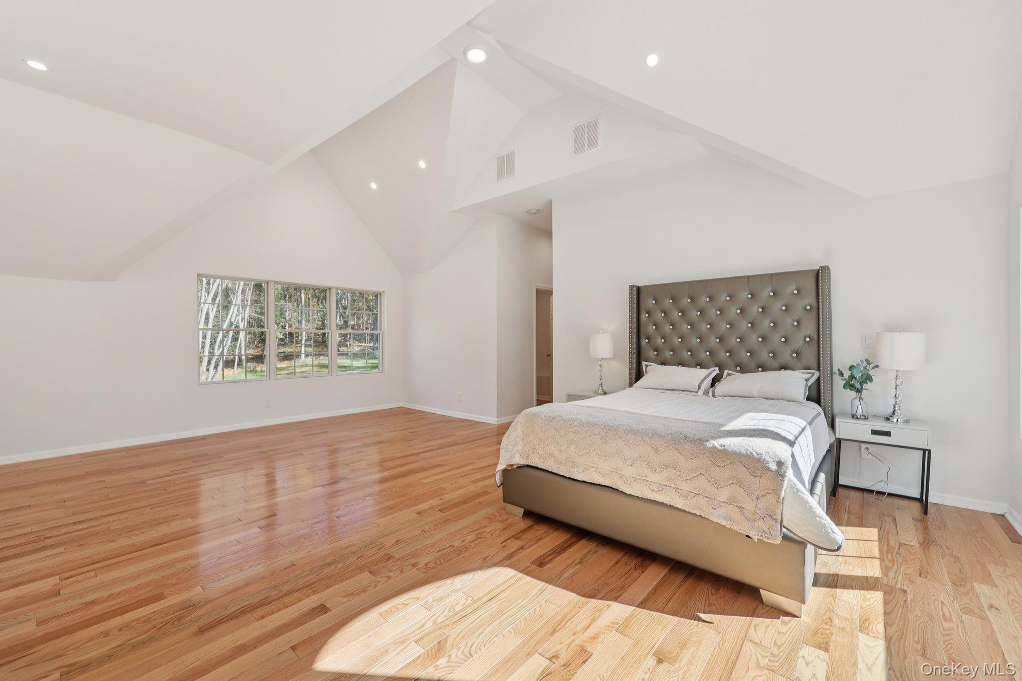 27 Oak Hill Road, Monroe, NY 10950