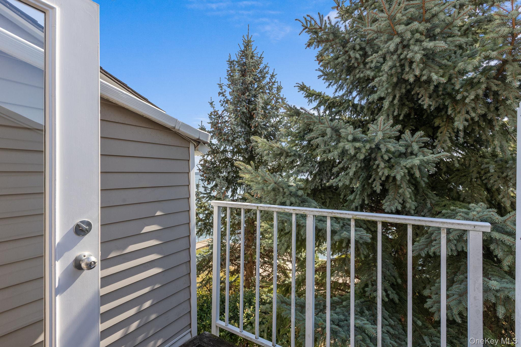 8 Deepwater Way # 63, Bronx, NY 10464