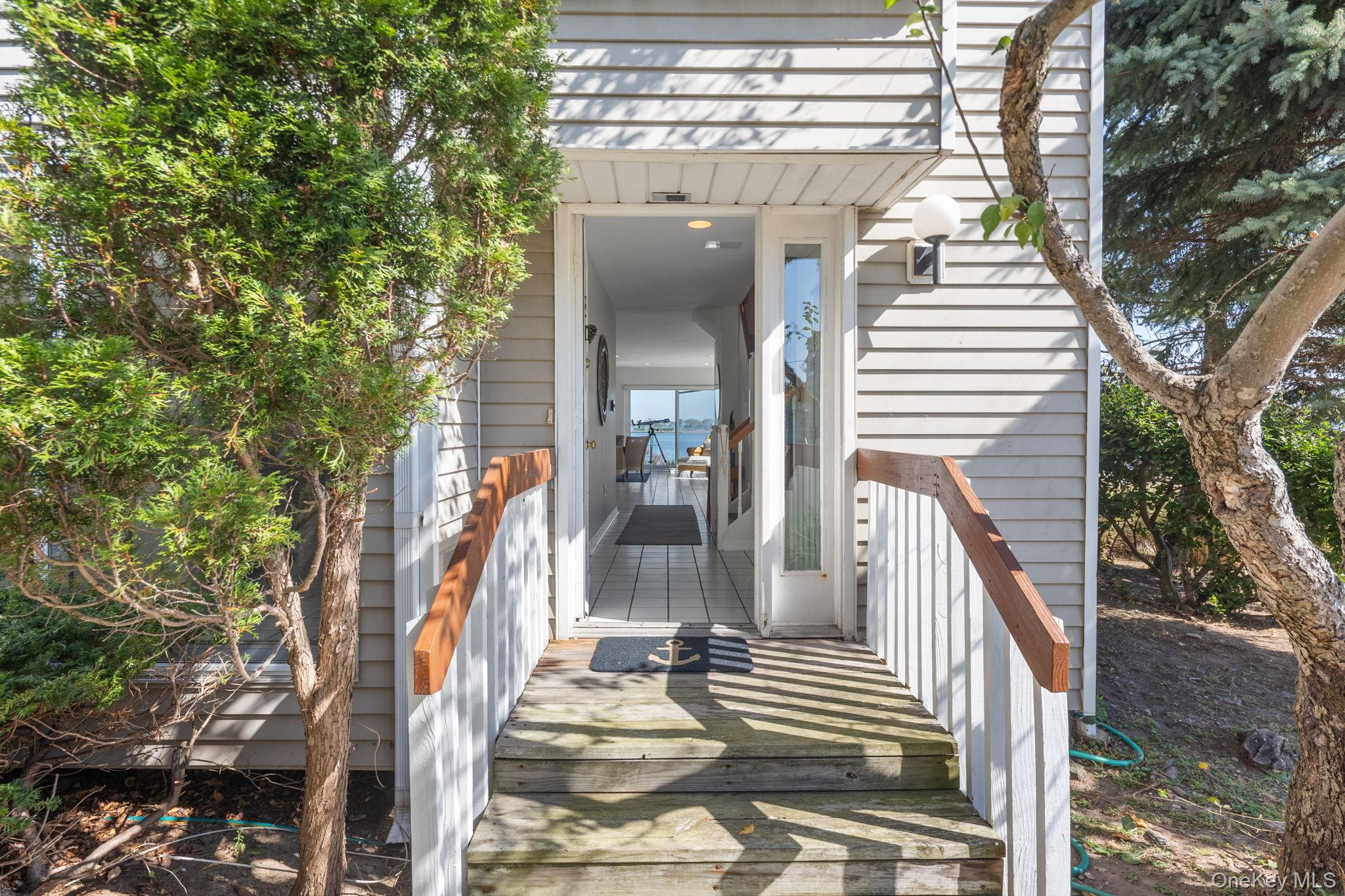 8 Deepwater Way # 63, Bronx, NY 10464