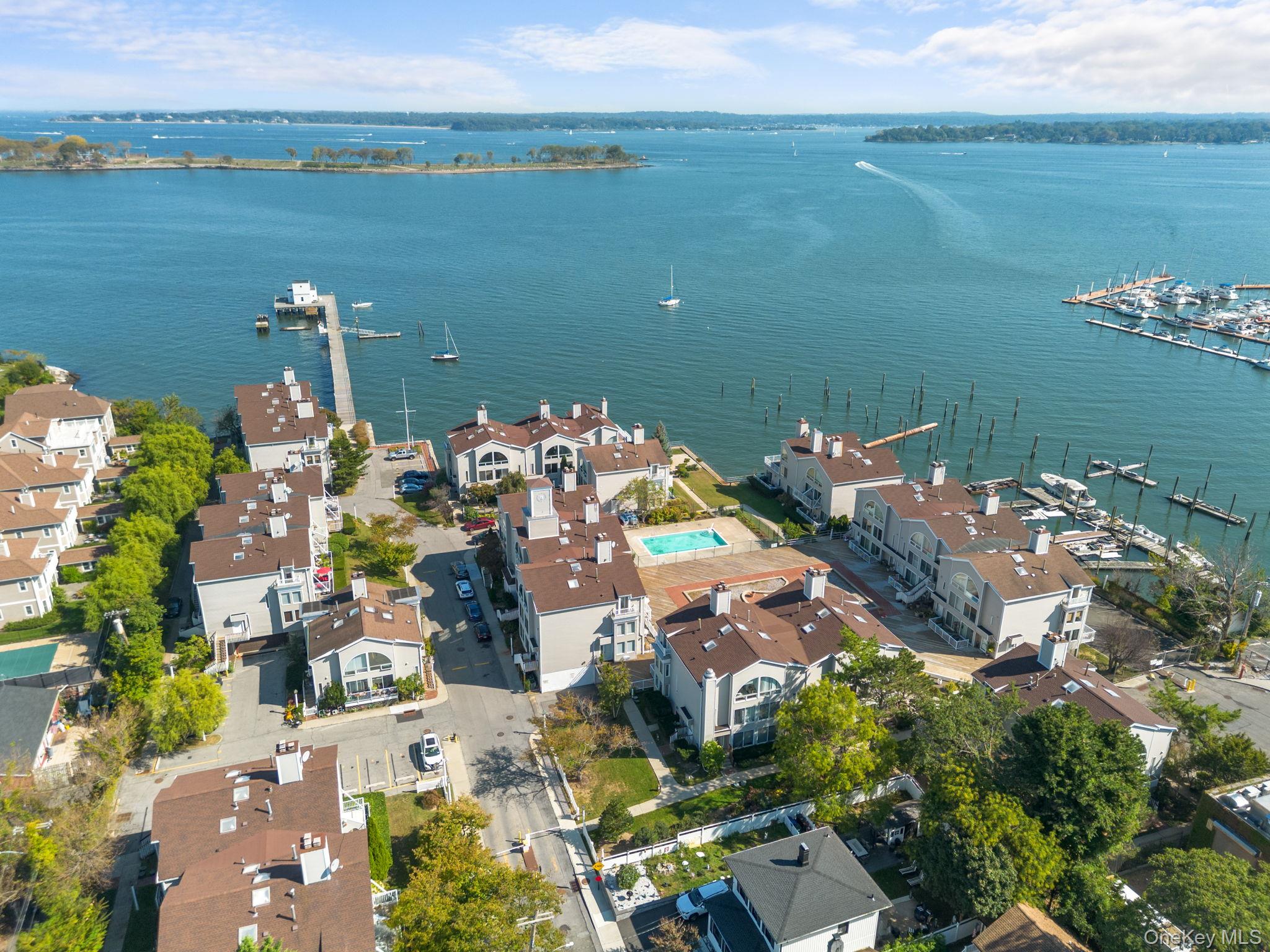 8 Deepwater Way # 63, Bronx, NY 10464