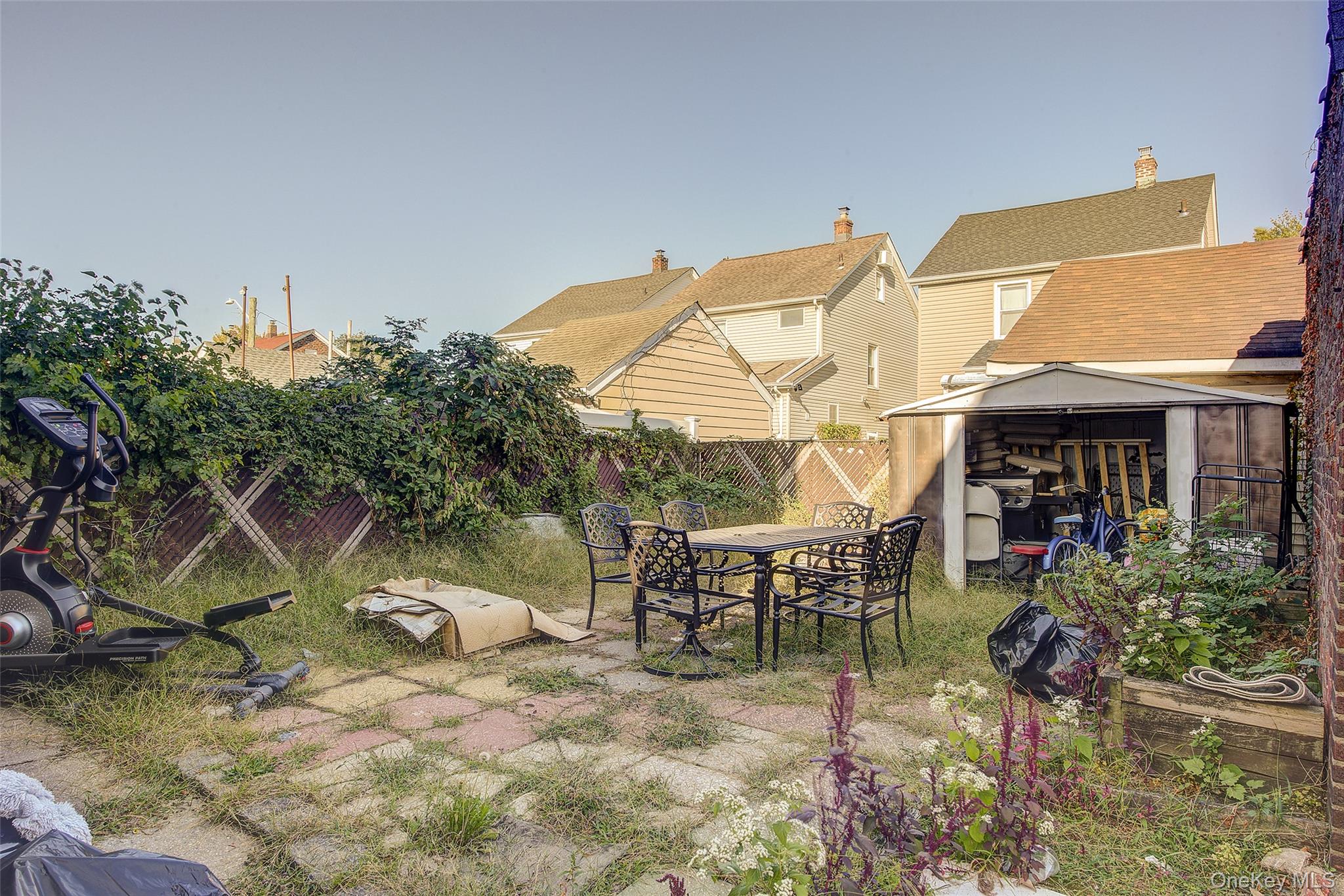 9507 239 Street, Floral Park, NY 11001