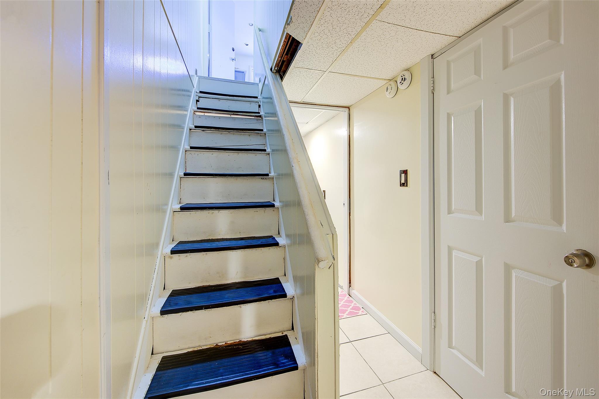 9507 239 Street, Floral Park, NY 11001