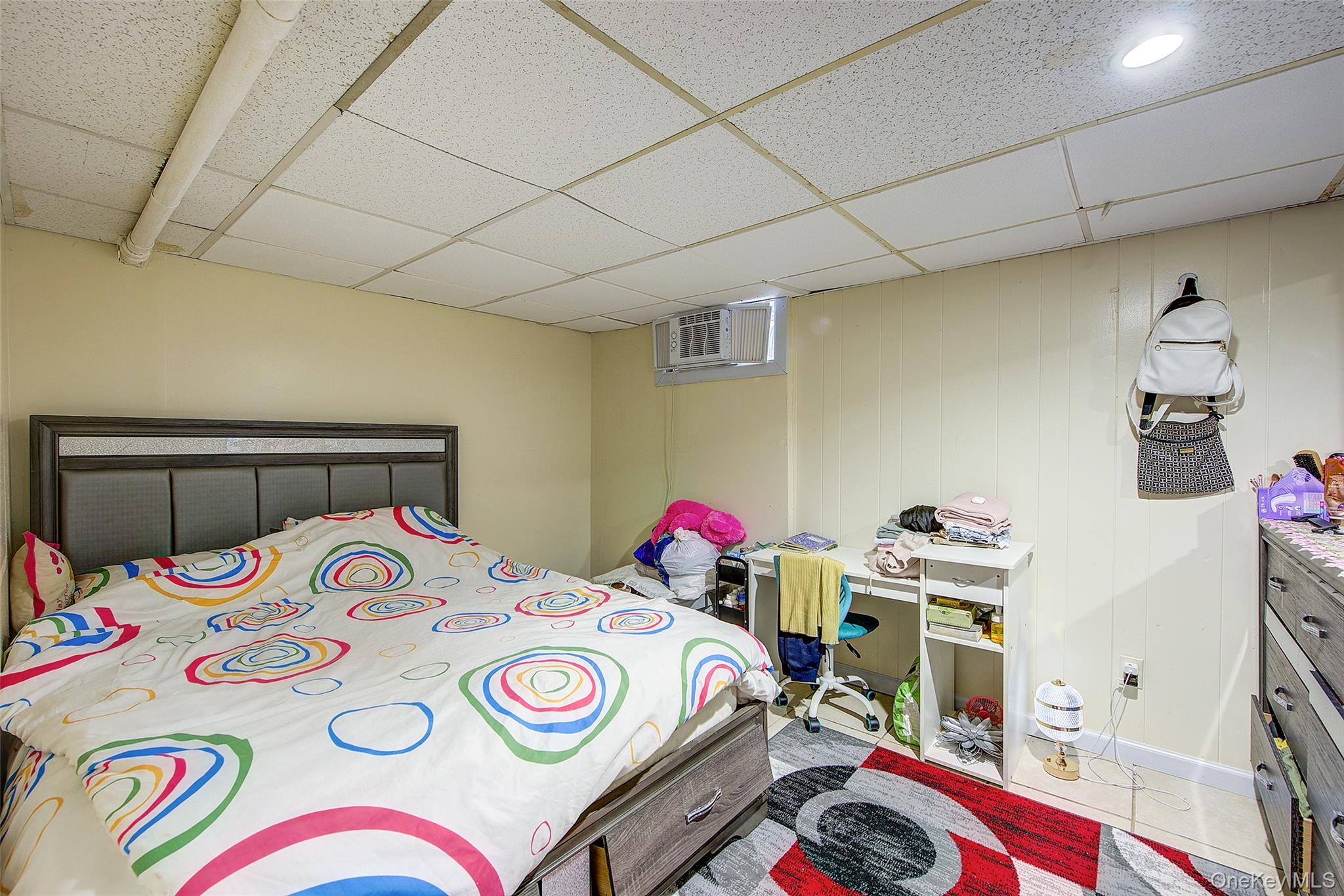 9507 239 Street, Floral Park, NY 11001