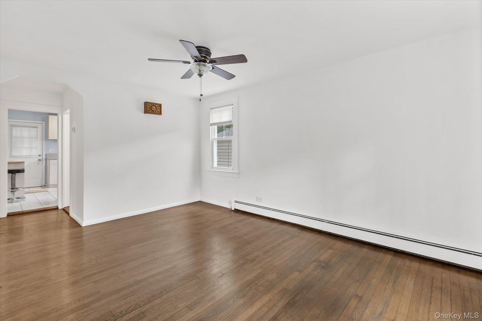 813 Park Avenue, Huntington, NY 11743