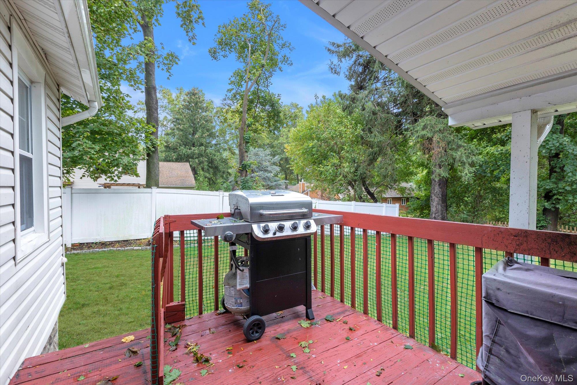 813 Park Avenue, Huntington, NY 11743