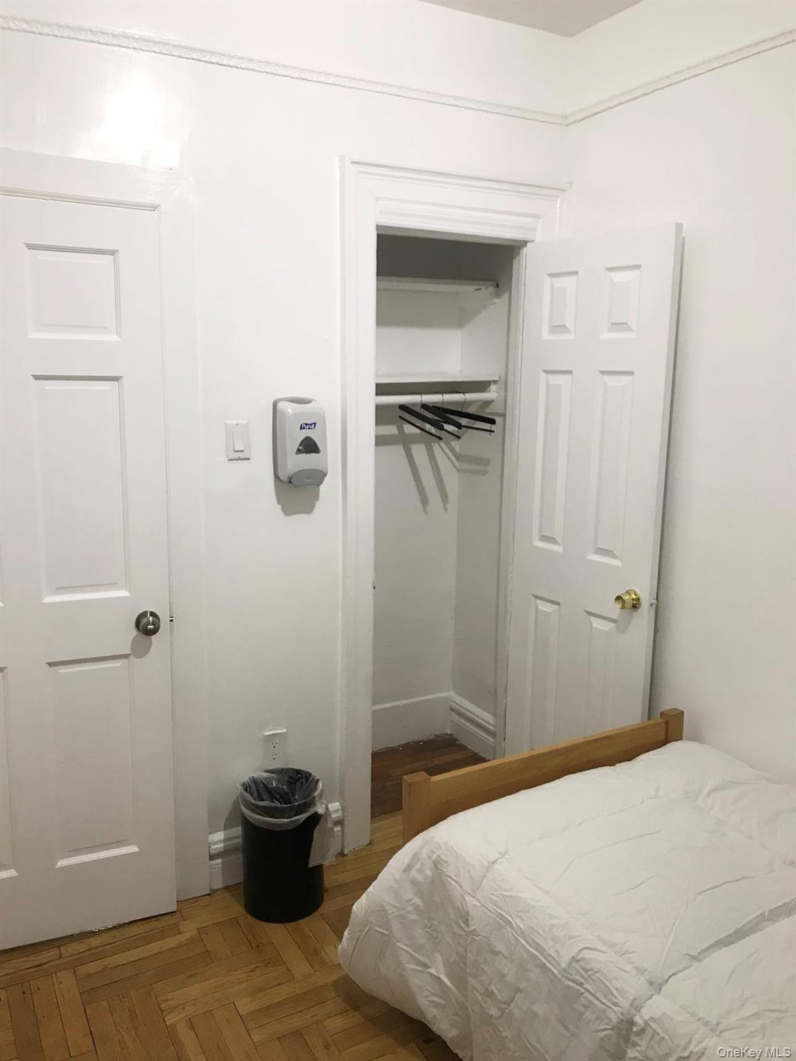 3672 Barnes Avenue, Bronx, NY 10467