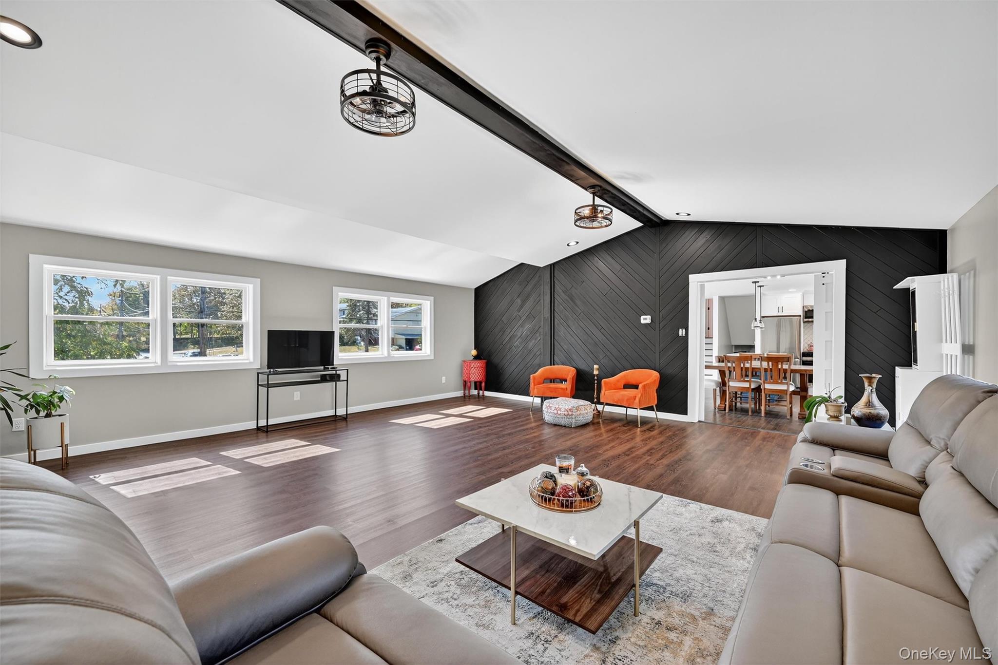 10 Elizabeth Drive, Wallkill, NY 12589