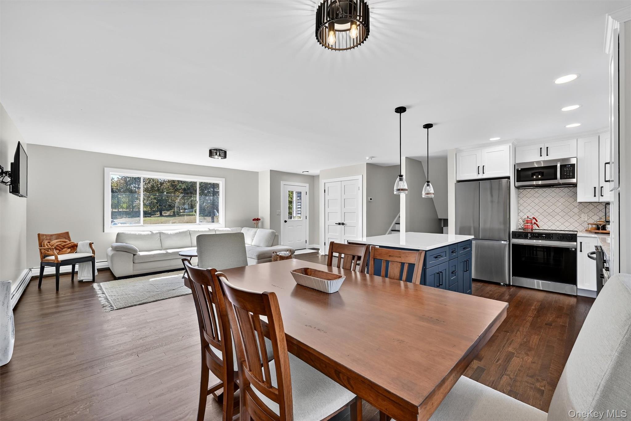 10 Elizabeth Drive, Wallkill, NY 12589