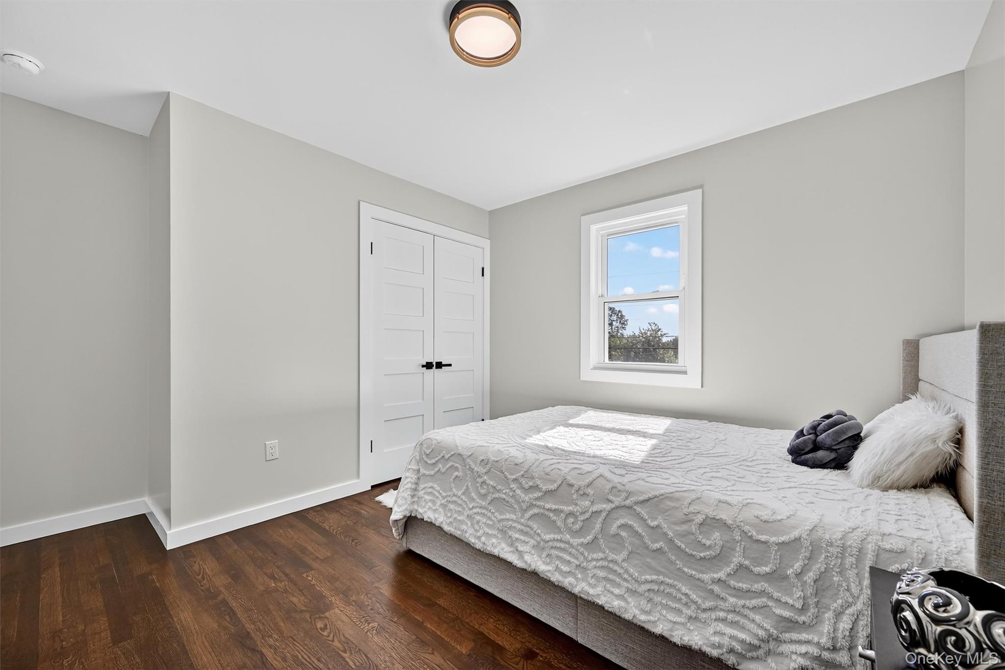 10 Elizabeth Drive, Wallkill, NY 12589