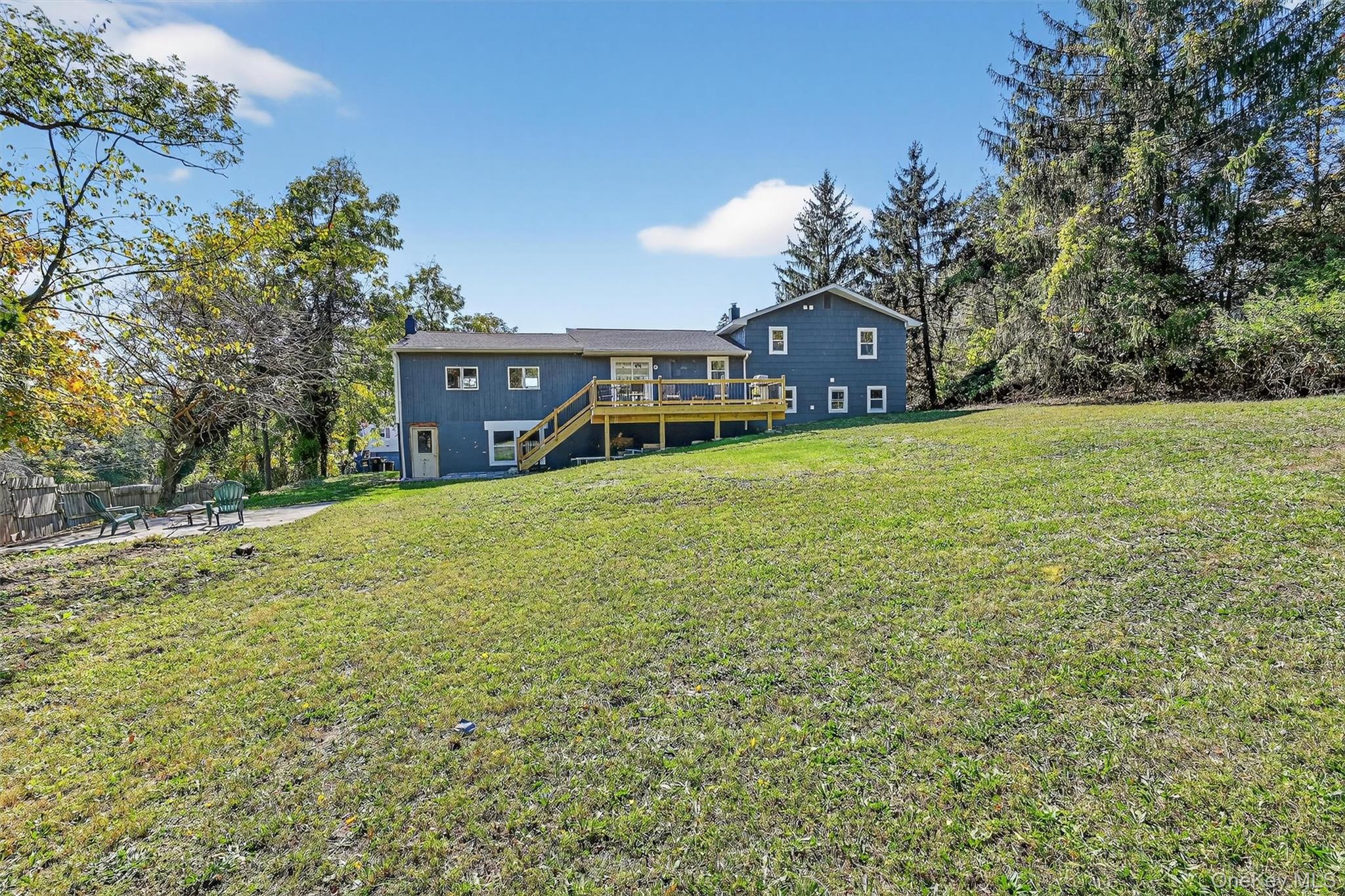 10 Elizabeth Drive, Wallkill, NY 12589