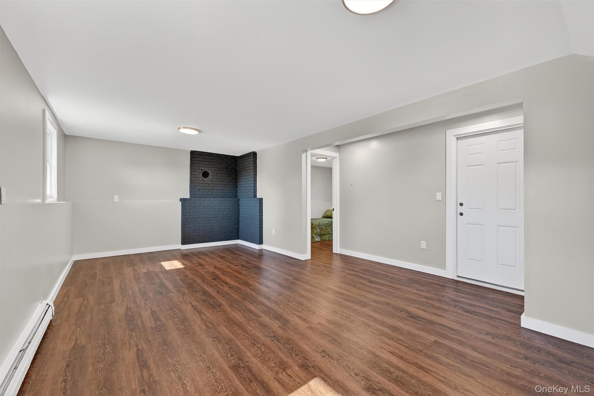 10 Elizabeth Drive, Wallkill, NY 12589