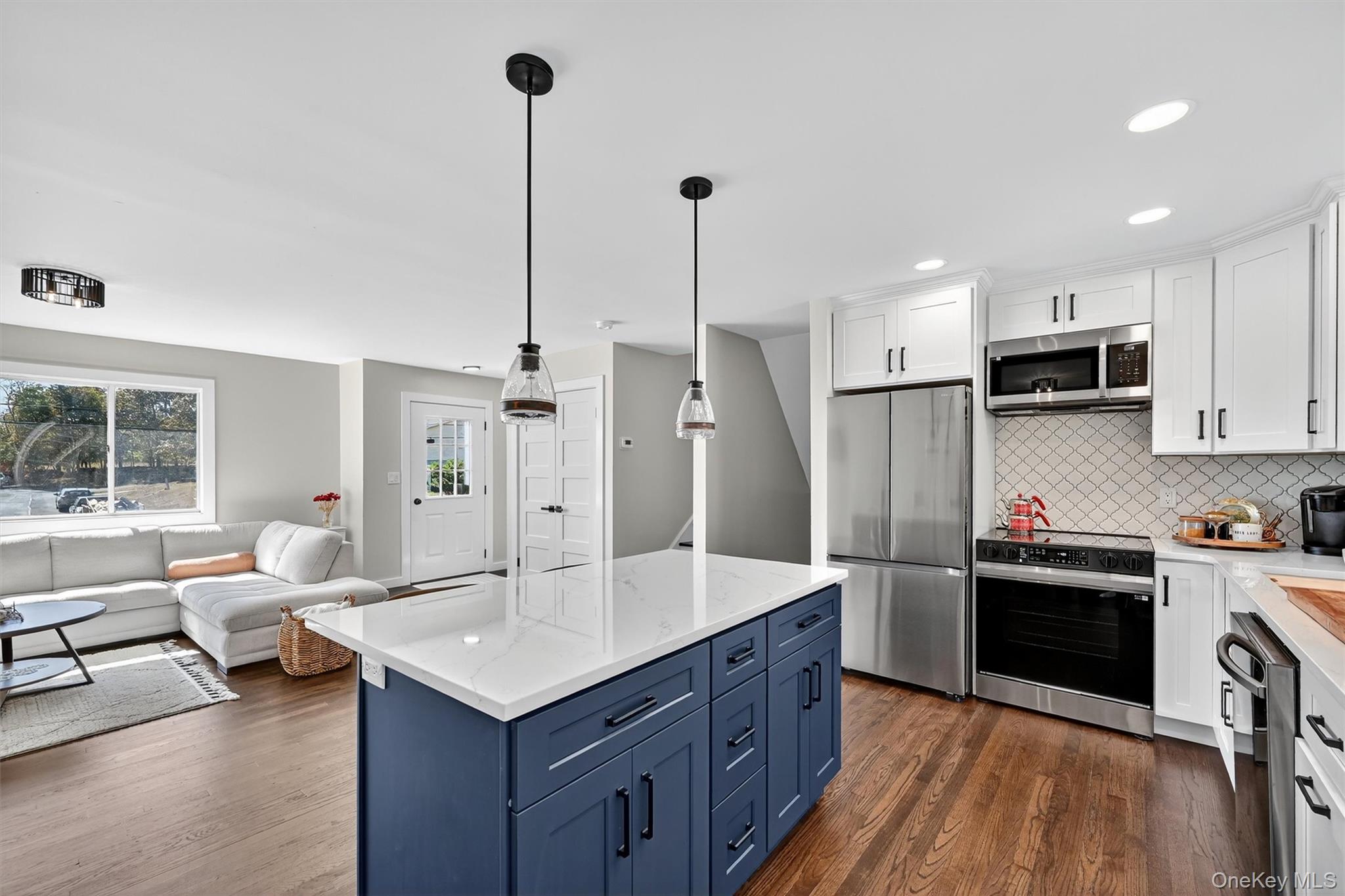 10 Elizabeth Drive, Wallkill, NY 12589