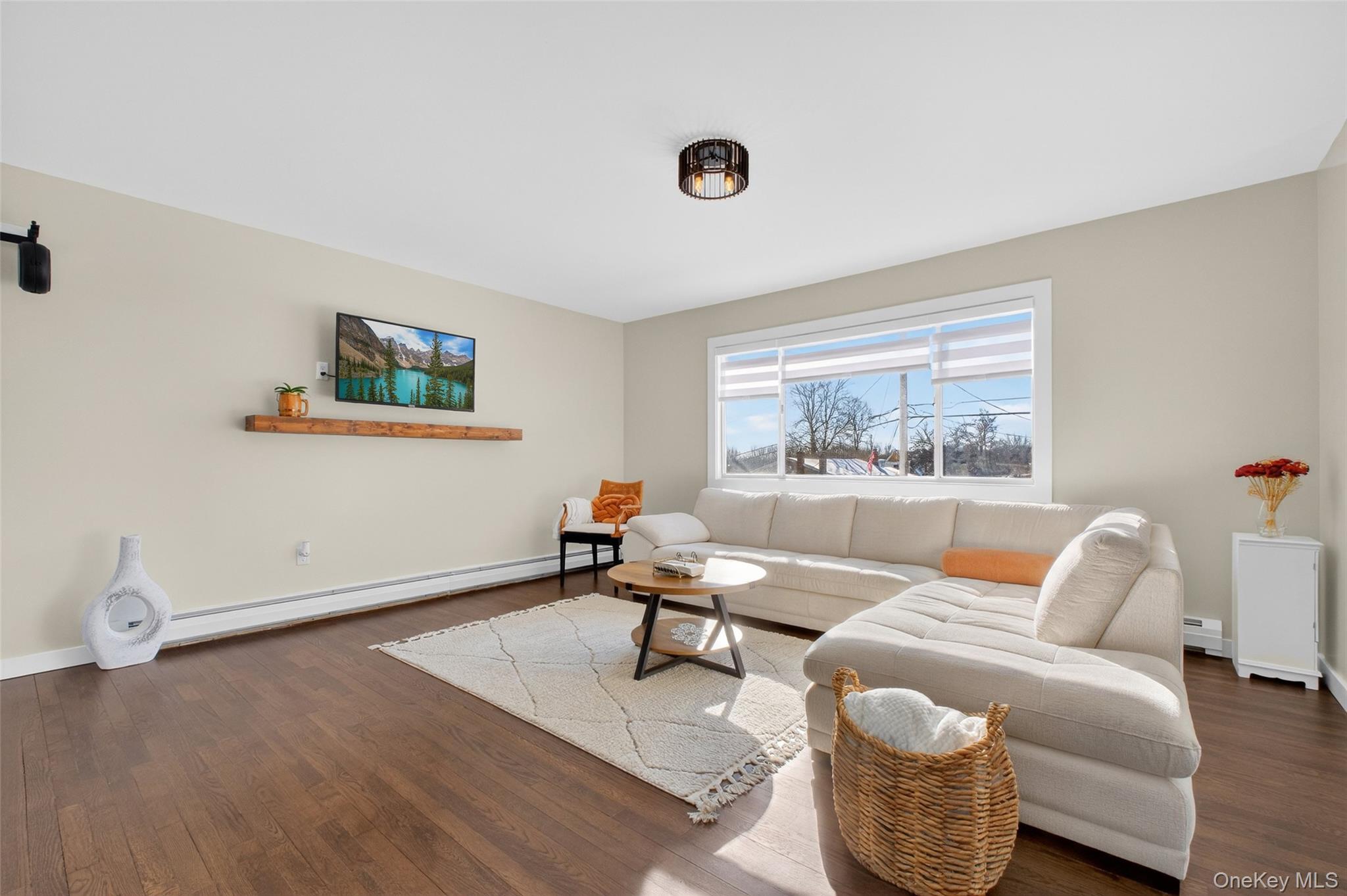 10 Elizabeth Drive, Wallkill, NY 12589