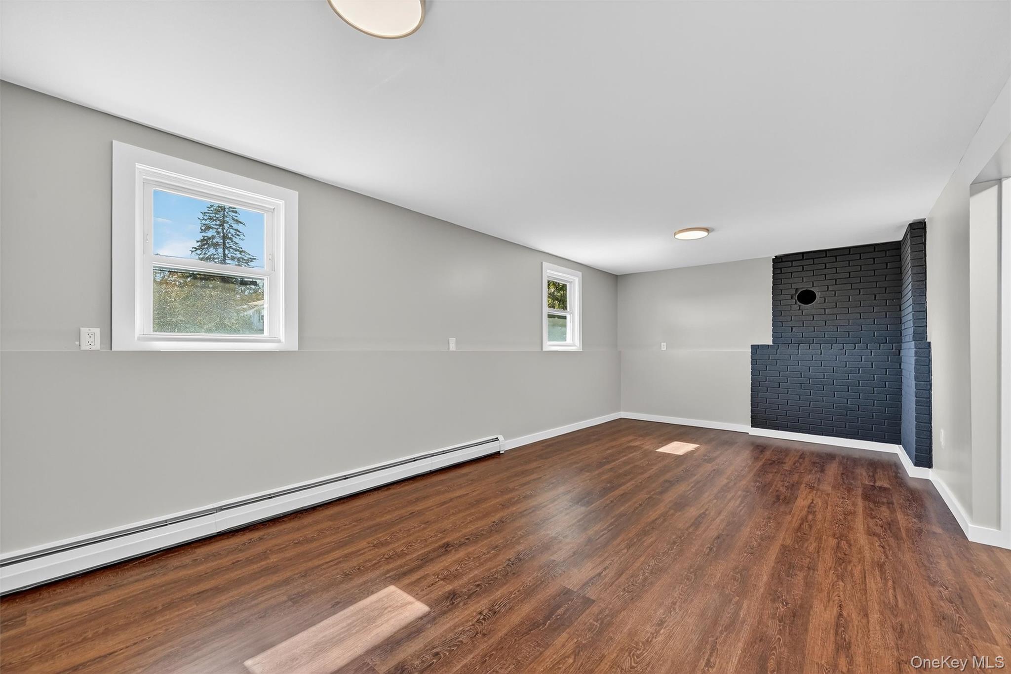 10 Elizabeth Drive, Wallkill, NY 12589