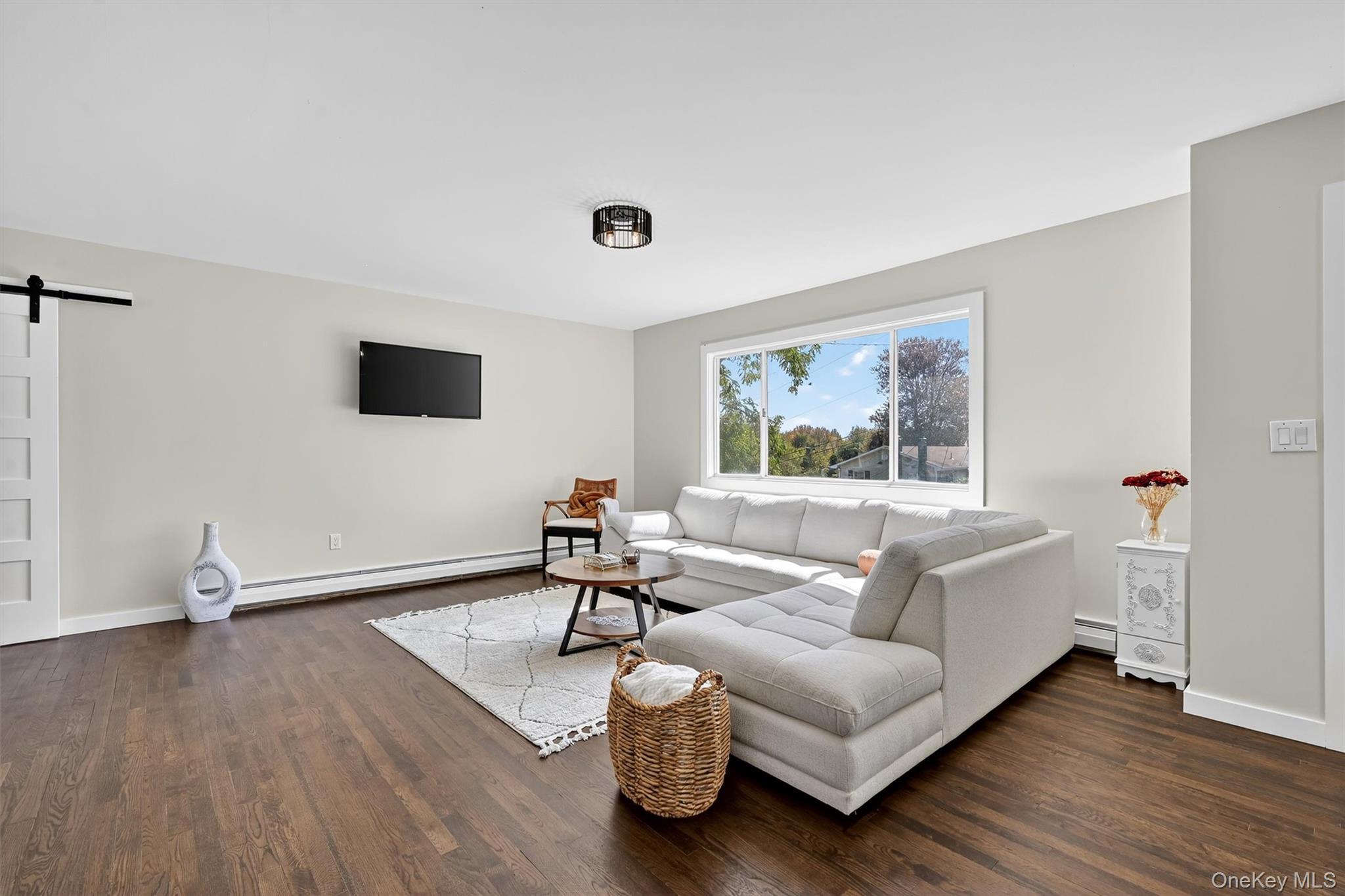 10 Elizabeth Drive, Wallkill, NY 12589