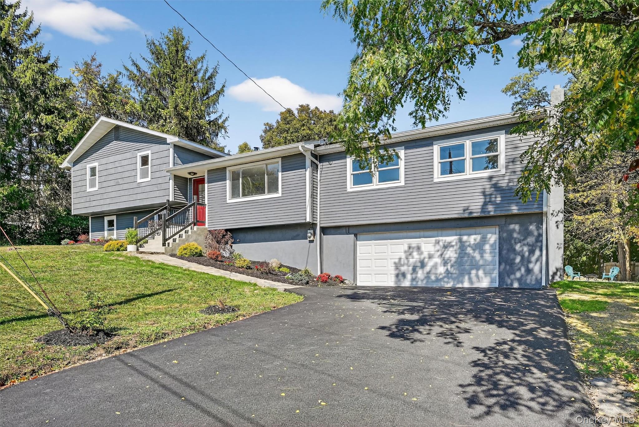 10 Elizabeth Drive, Wallkill, NY 12589