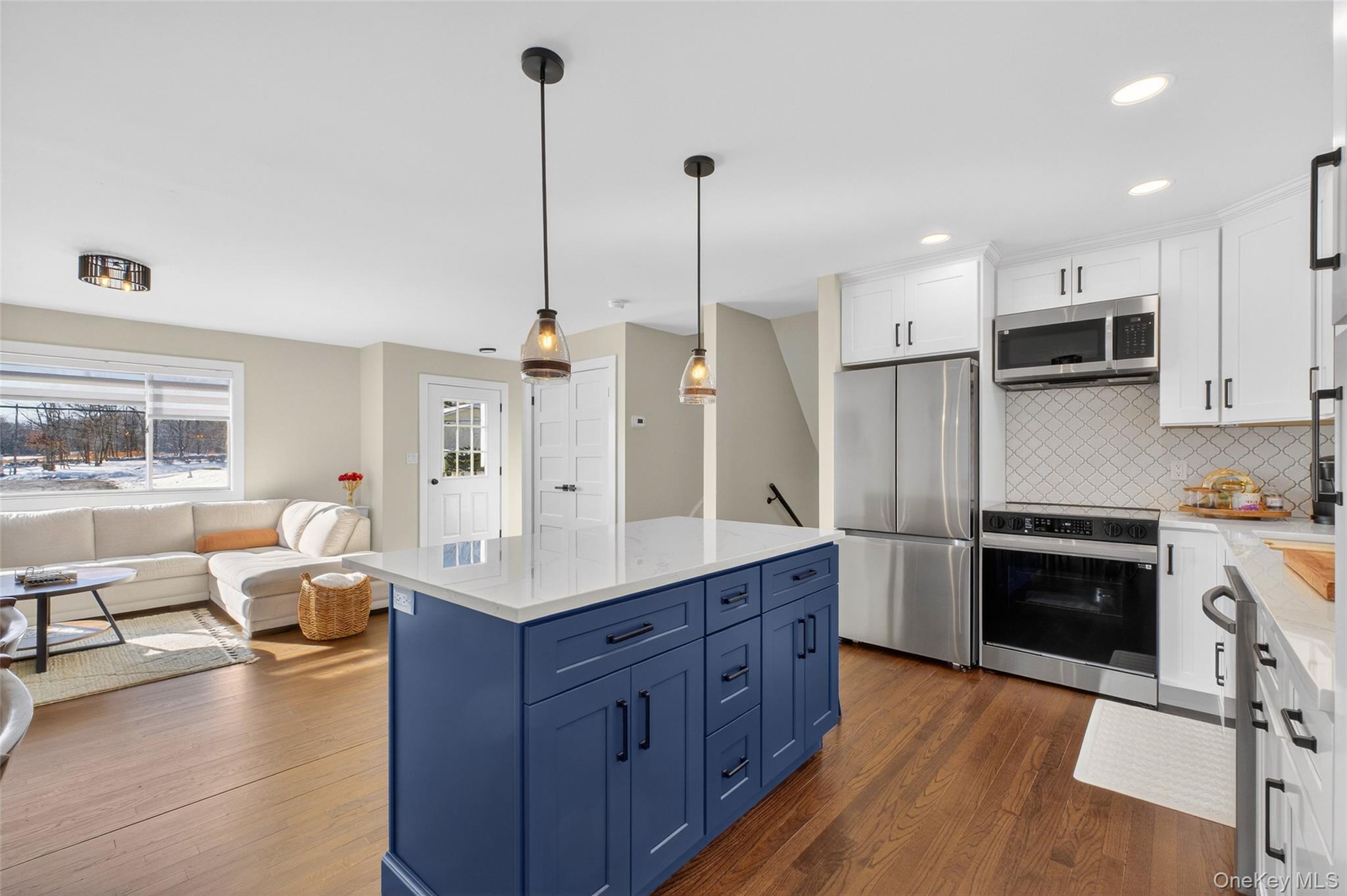 10 Elizabeth Drive, Wallkill, NY 12589