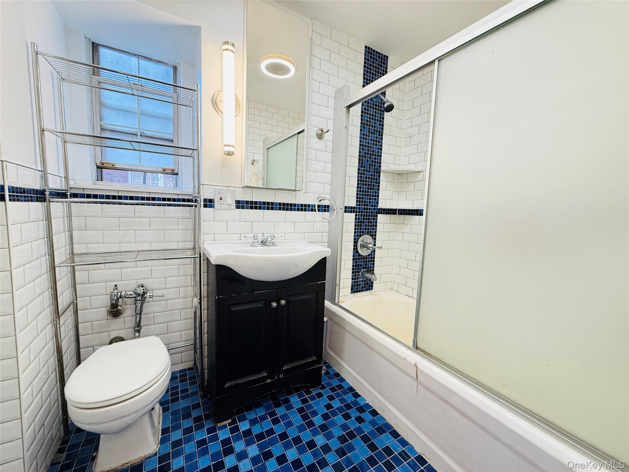 88-11 Elmhurst Avenue # C7, Elmhurst, NY 11373