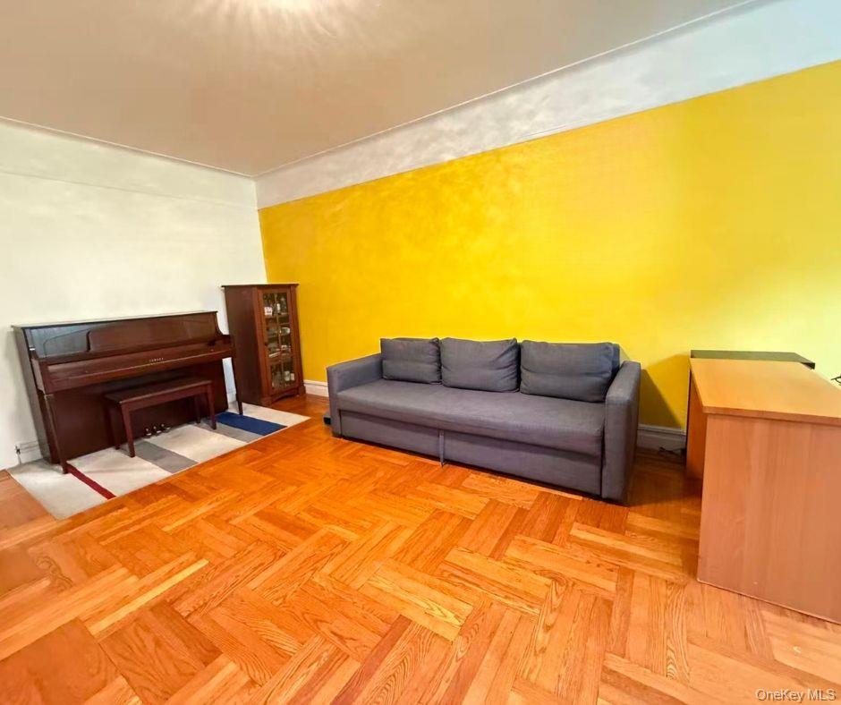 88-11 Elmhurst Avenue # C7, Elmhurst, NY 11373