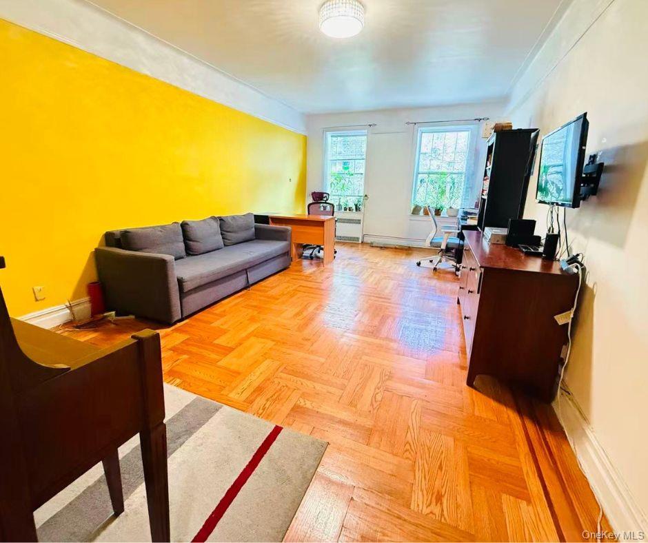 88-11 Elmhurst Avenue # C7, Elmhurst, NY 11373