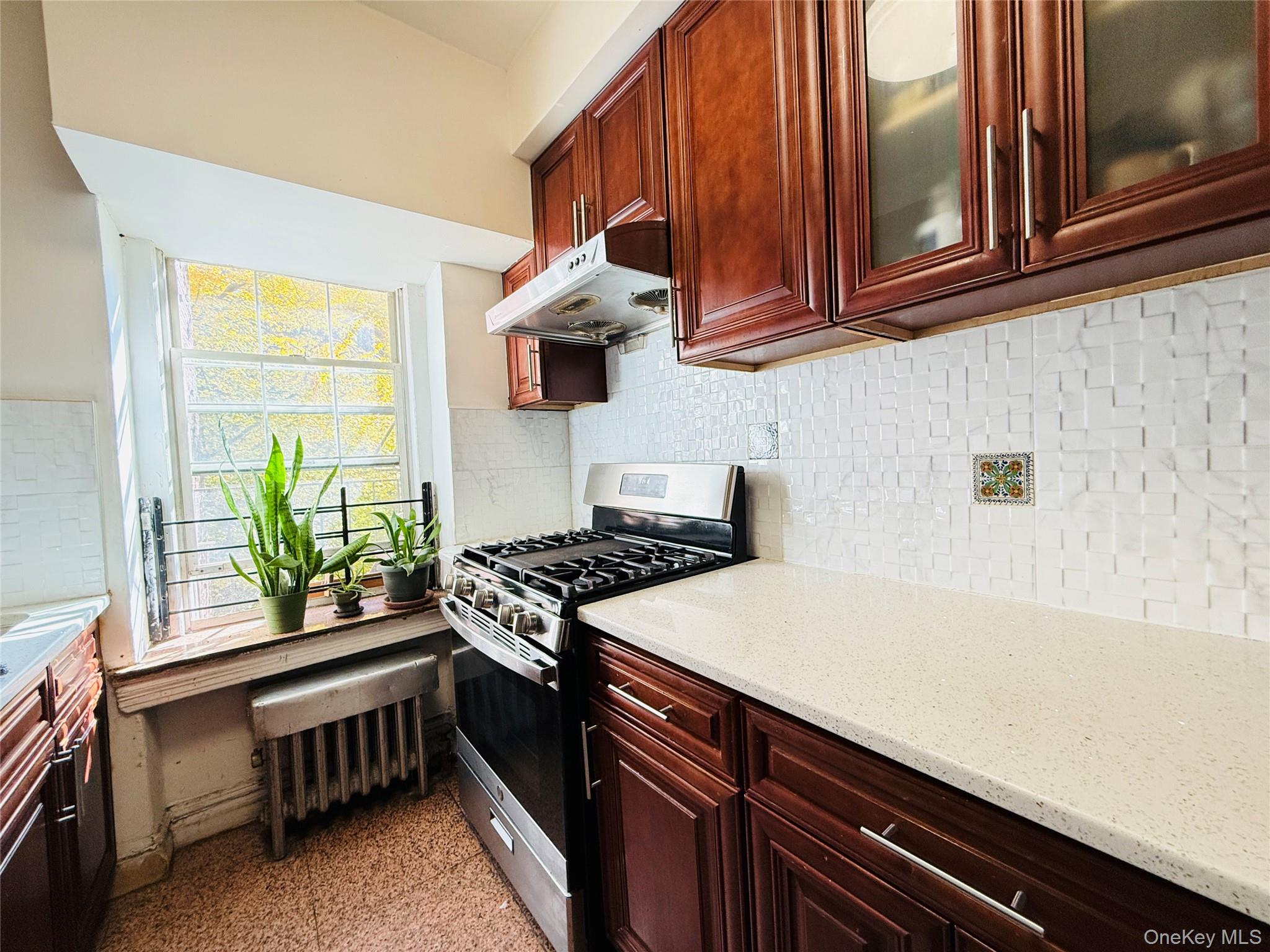 88-11 Elmhurst Avenue # C7, Elmhurst, NY 11373