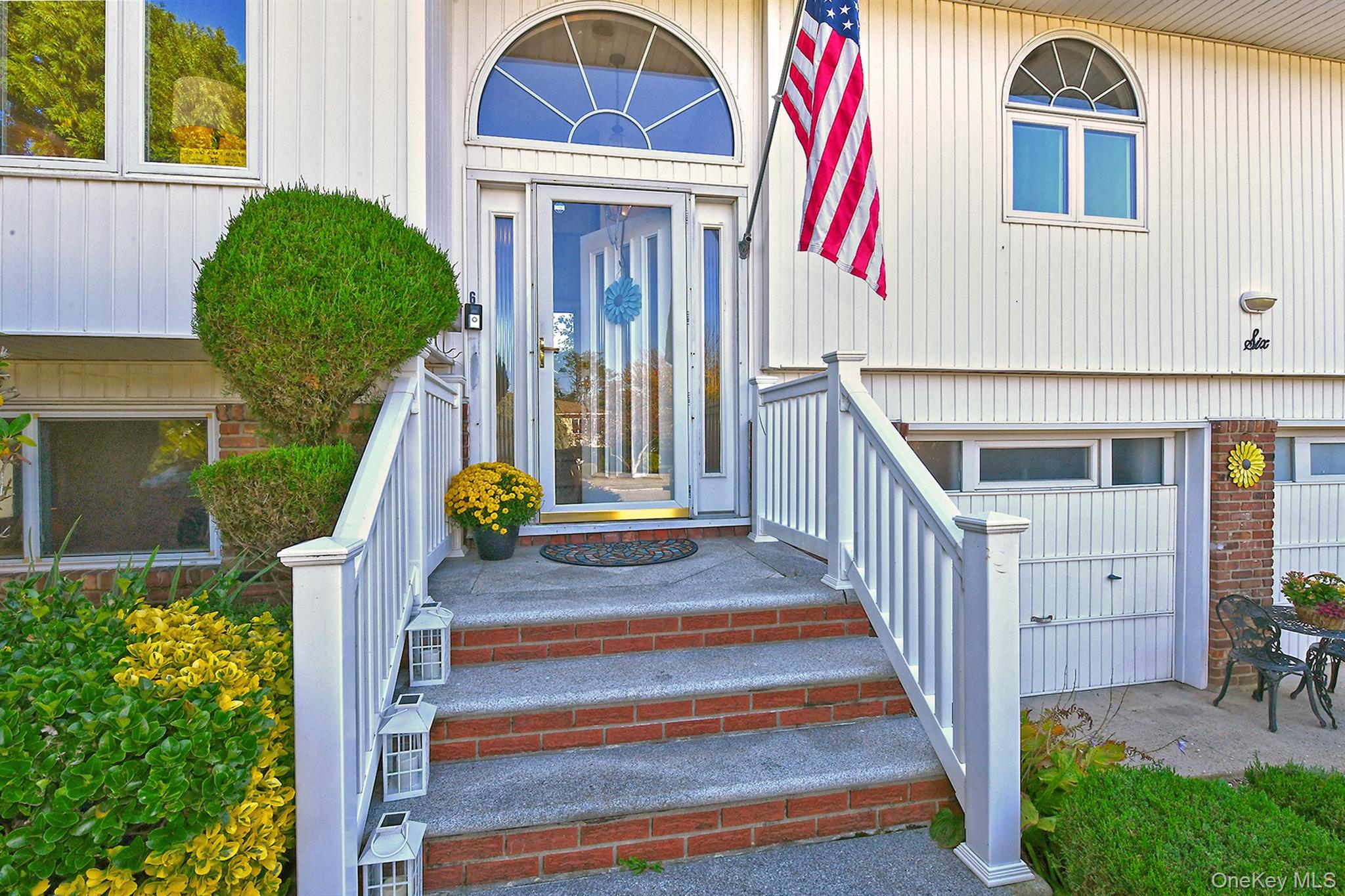 6 Mason Court, Levittown, NY 11756