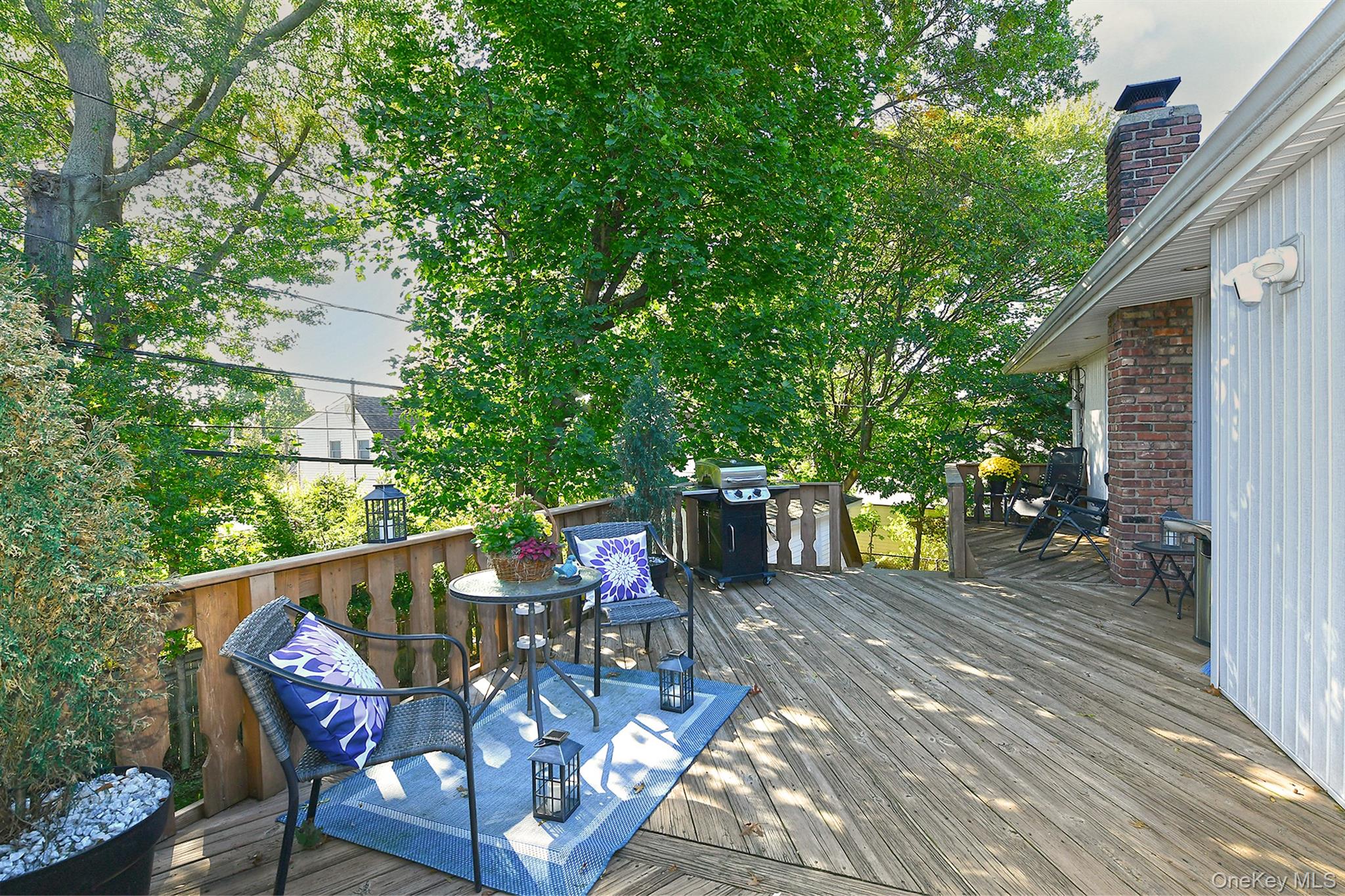 6 Mason Court, Levittown, NY 11756