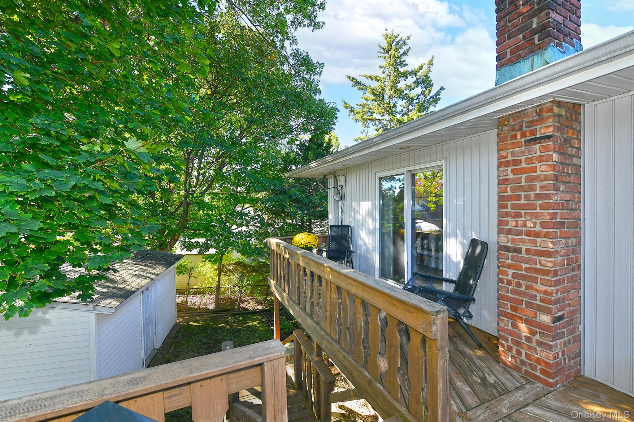 6 Mason Court, Levittown, NY 11756