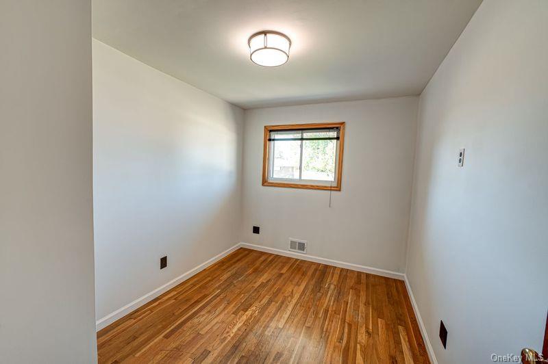 191 E. 2nd Street, Deer Park, NY 11729