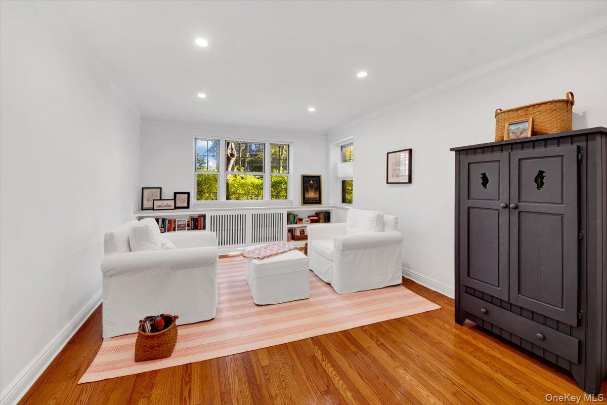 50 N Broadway # 1L, White Plains, NY 10603