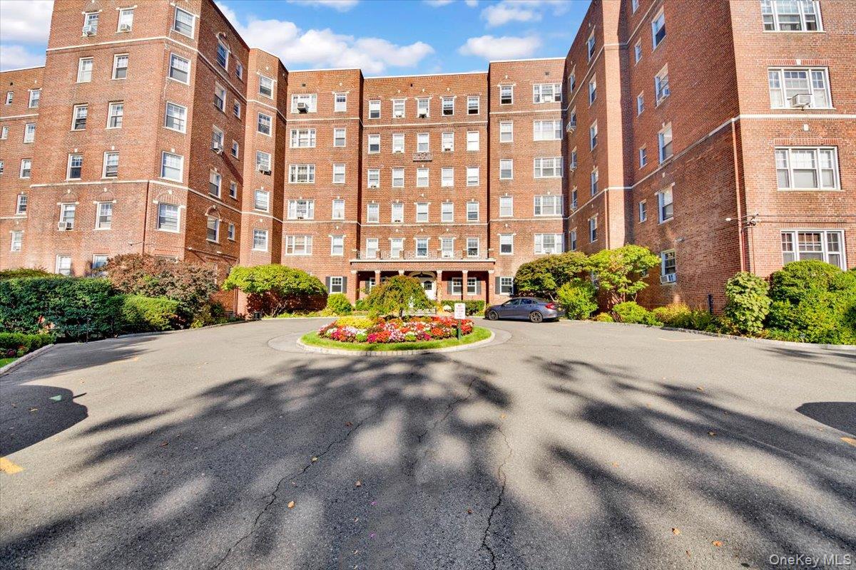 50 N Broadway # 1L, White Plains, NY 10603