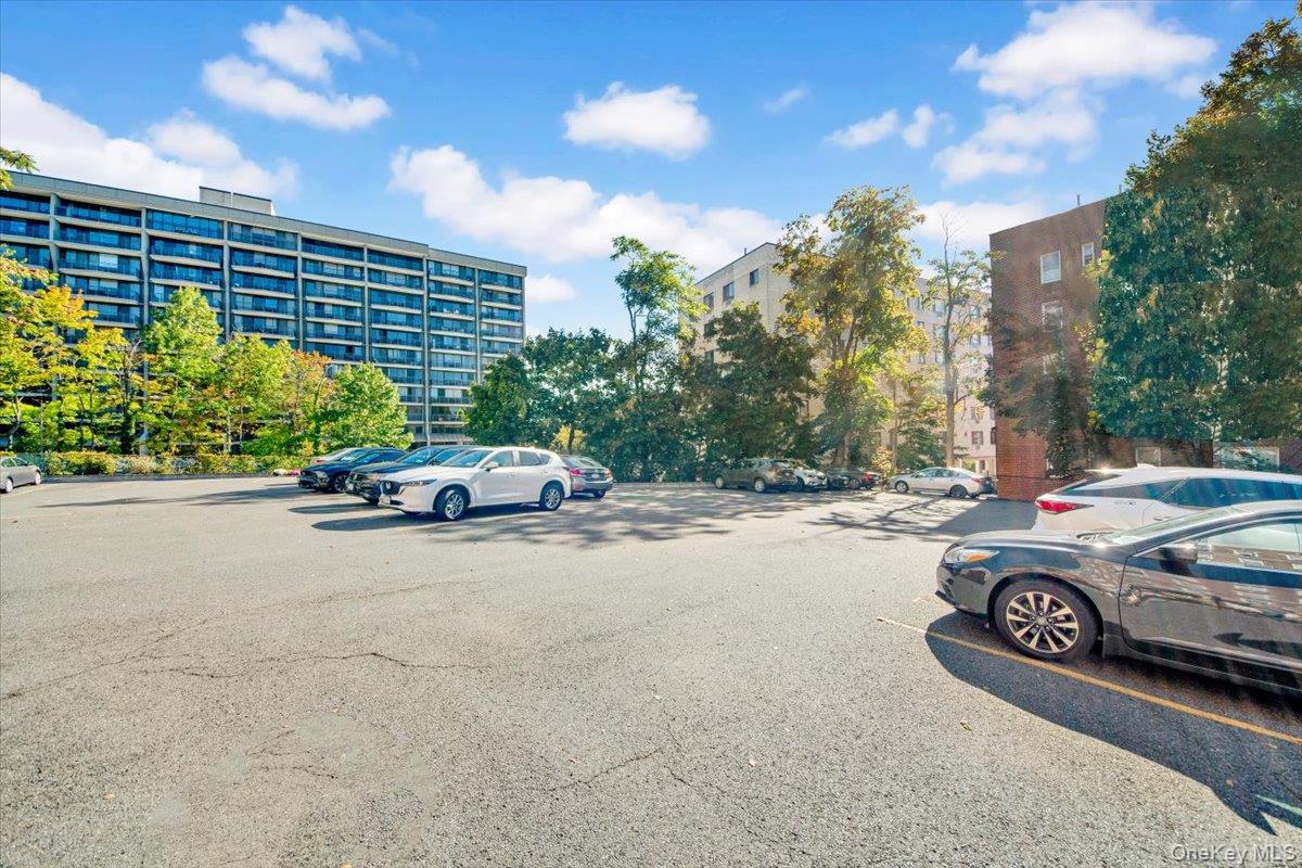 50 N Broadway # 1L, White Plains, NY 10603