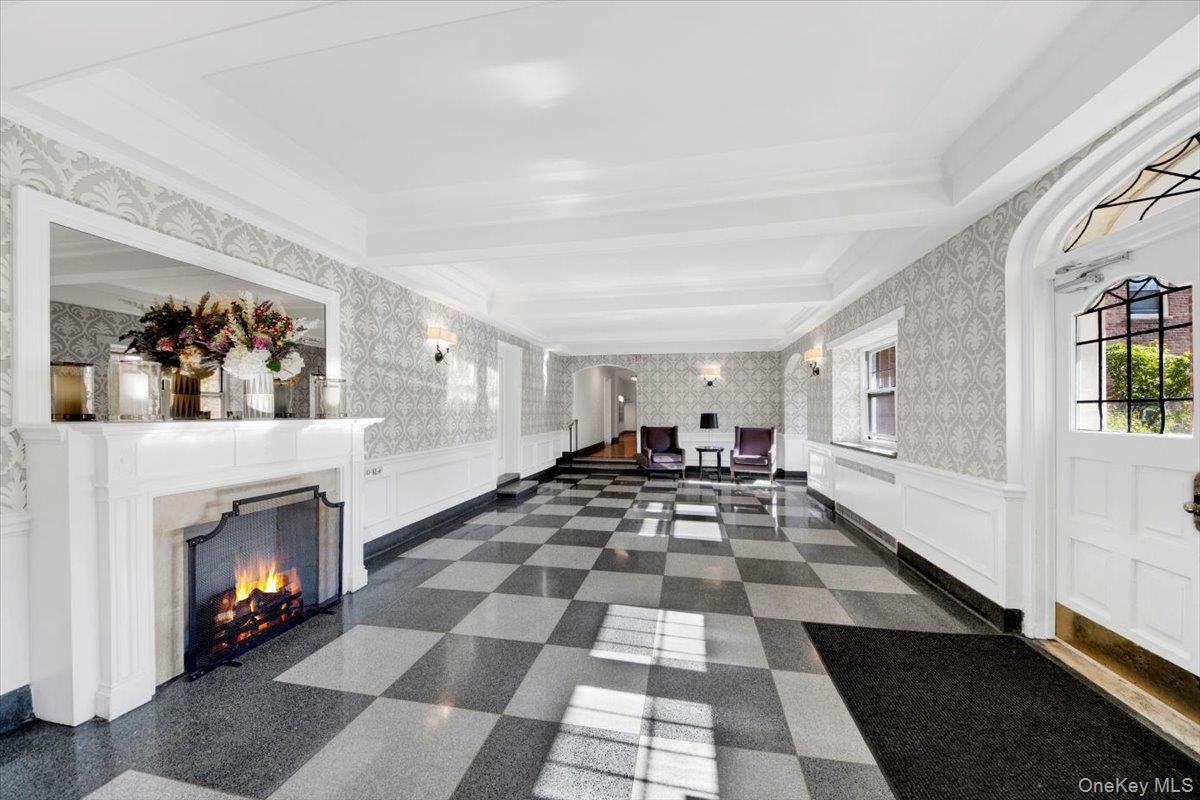 50 N Broadway # 1L, White Plains, NY 10603