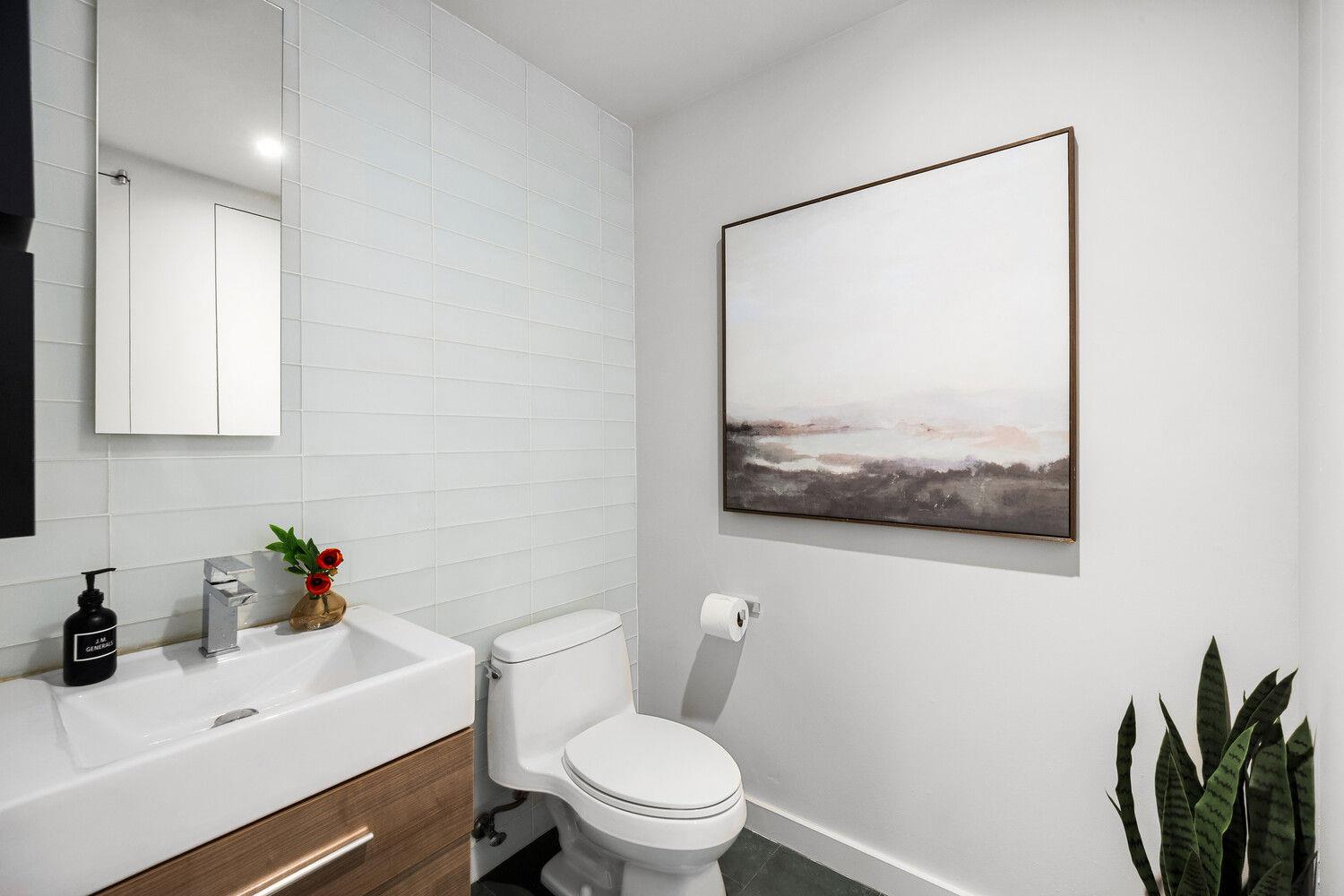 425 E 13TH Street # 2B, New York (Manhattan), NY 10009