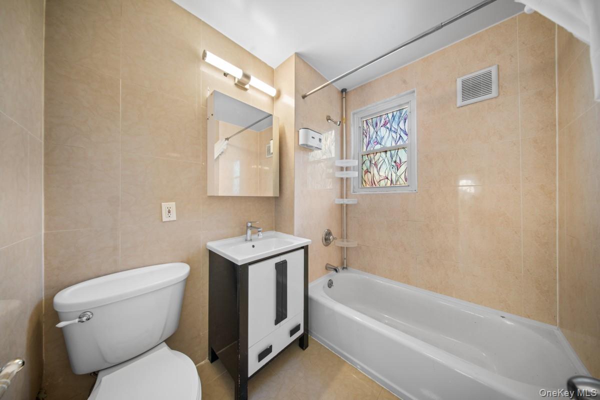 6133 157th Street, Flushing, NY 11367