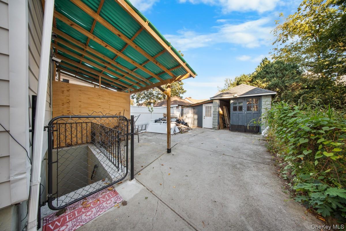 6133 157th Street, Flushing, NY 11367