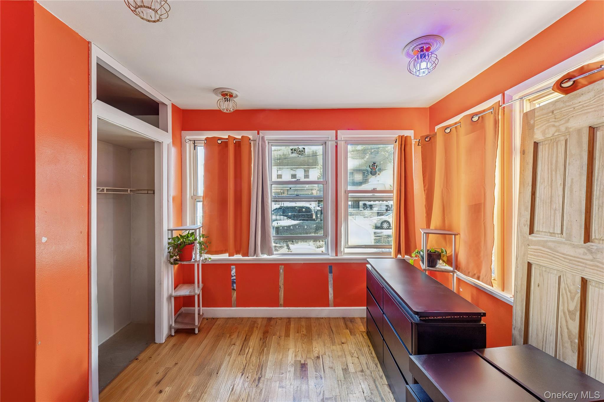 19431 114th Road, Saint Albans, NY 11412