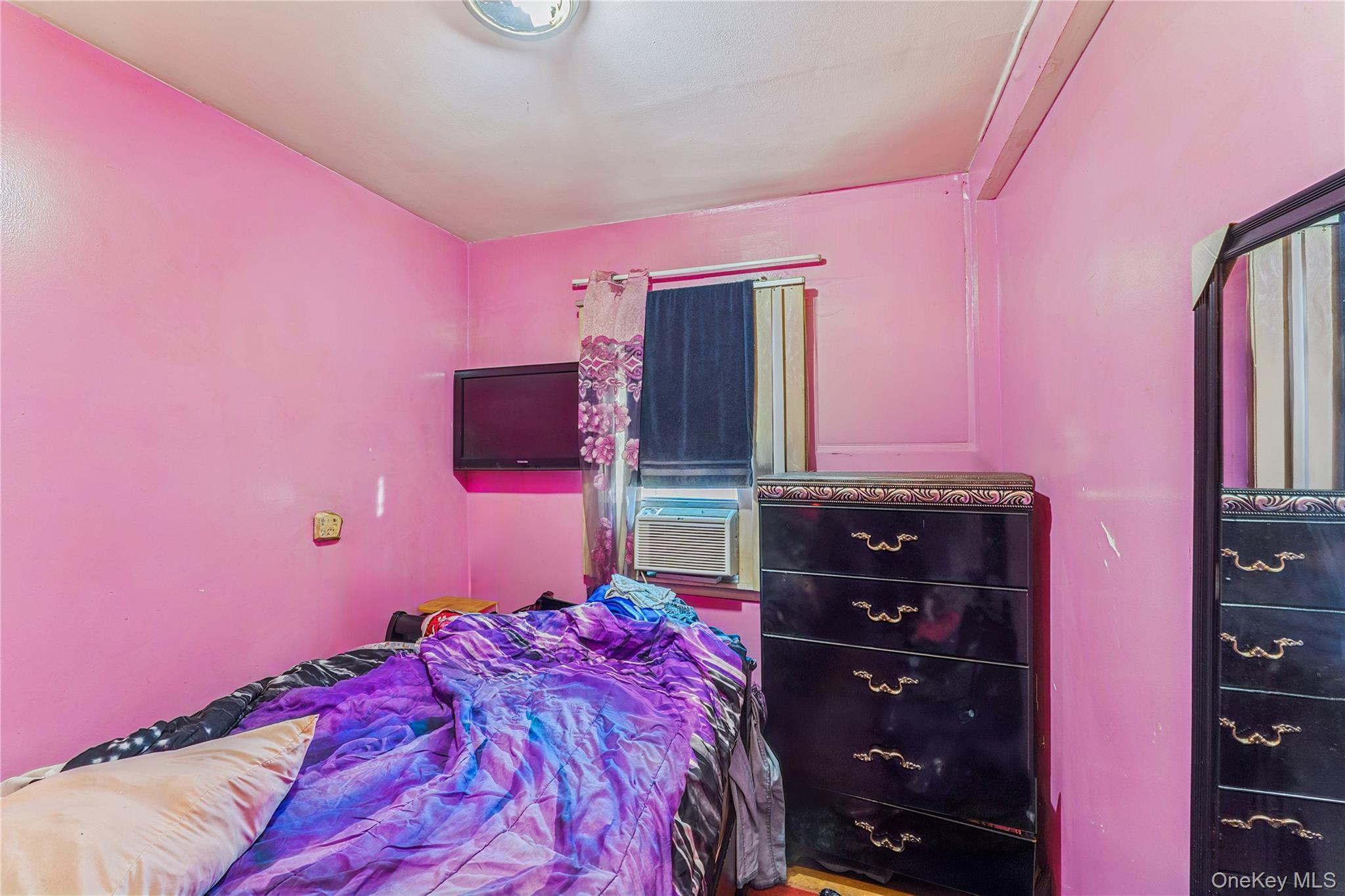 19431 114th Road, Saint Albans, NY 11412