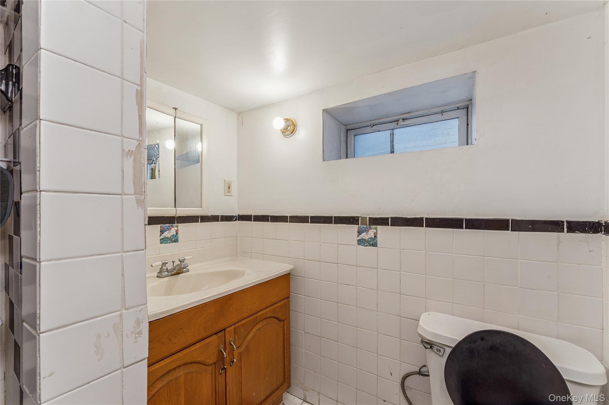 19431 114th Road, Saint Albans, NY 11412