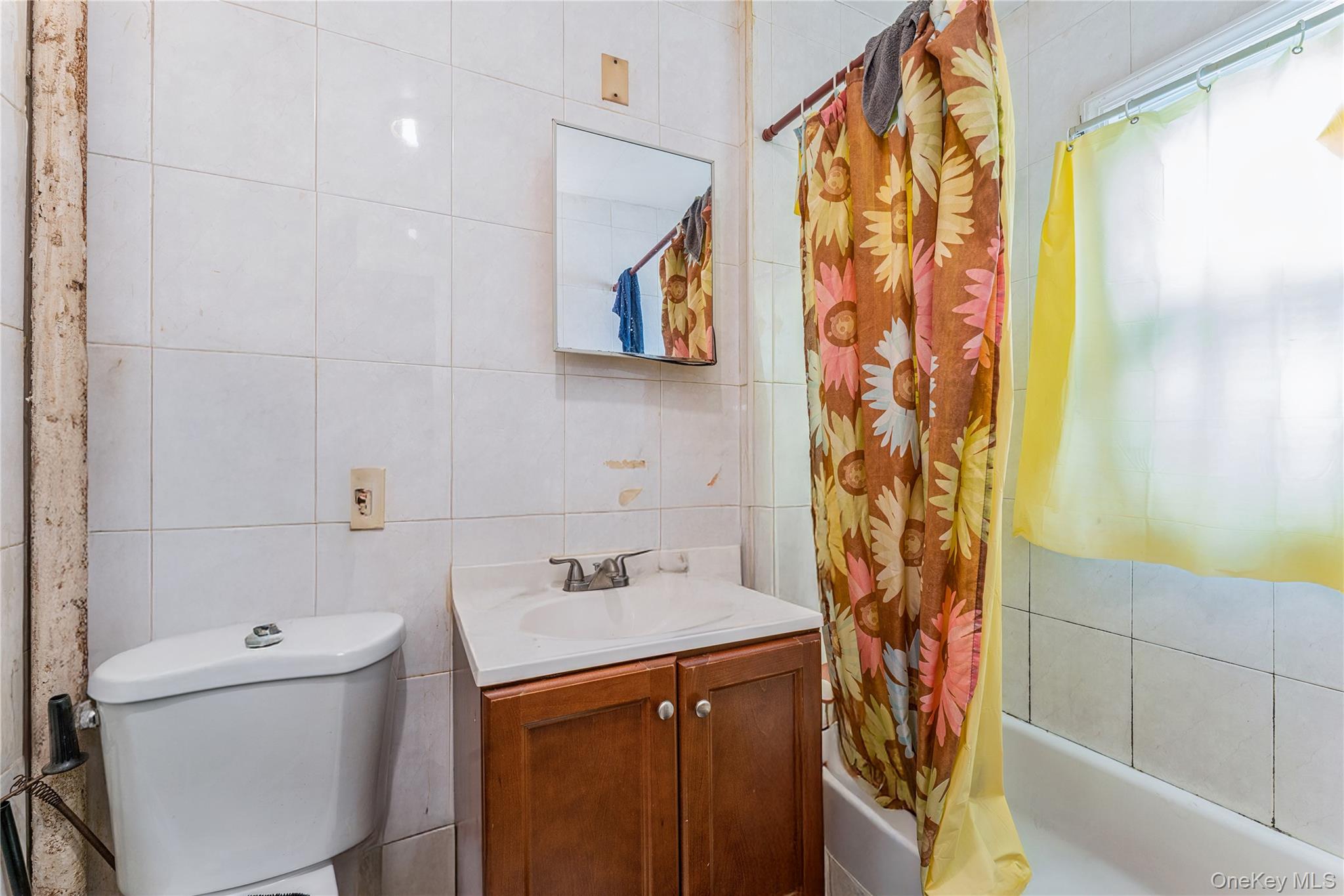 19431 114th Road, Saint Albans, NY 11412