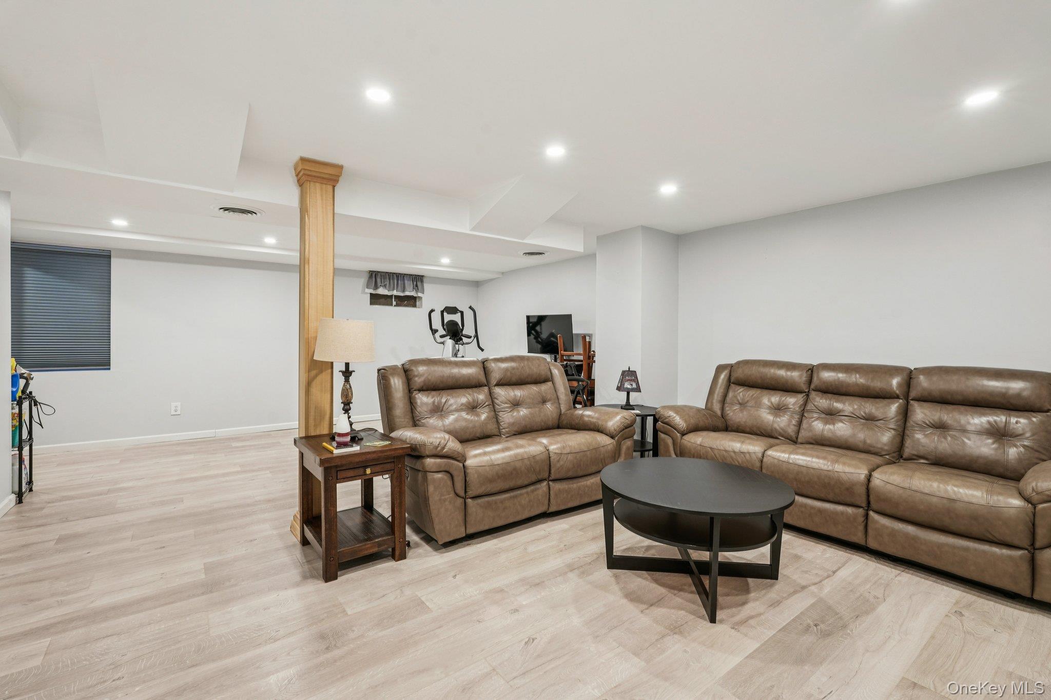 20 Lackawanna Trail, Montebello, NY 10901