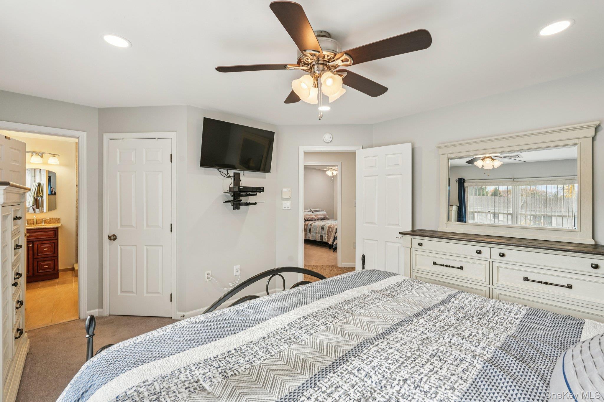 20 Lackawanna Trail, Montebello, NY 10901