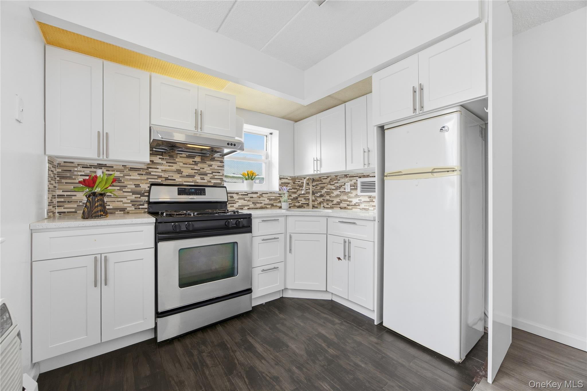 133-36 41st Road # 6C, Flushing, NY 11355