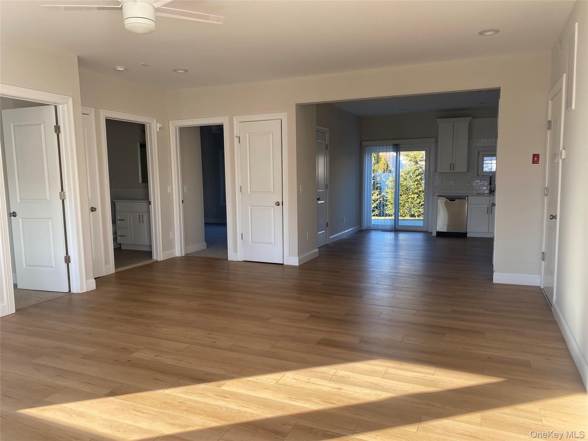 515 Jackson Avenue # 38, Lindenhurst, NY 11757