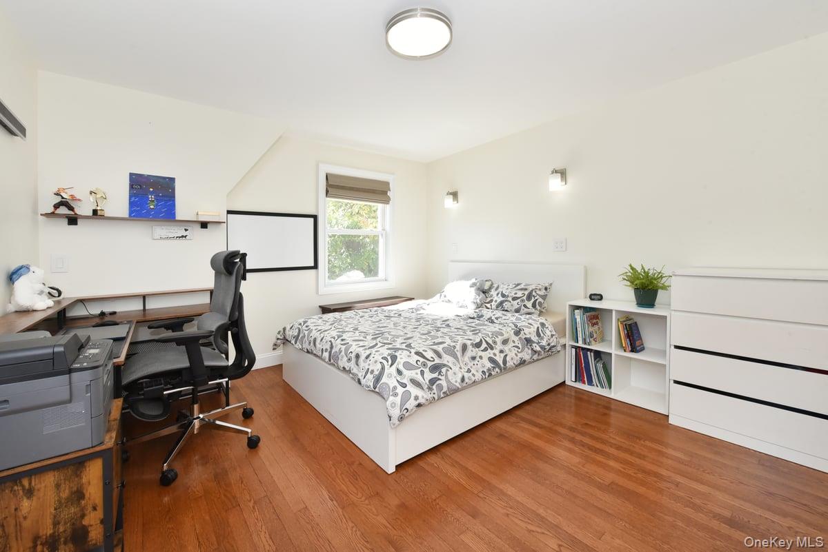 63 Willow Street, Garden City, NY 11530