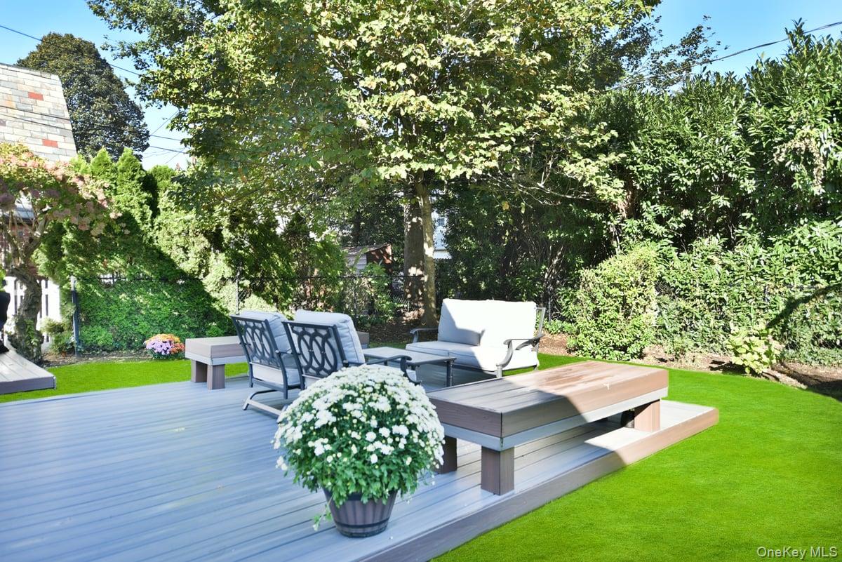 63 Willow Street, Garden City, NY 11530