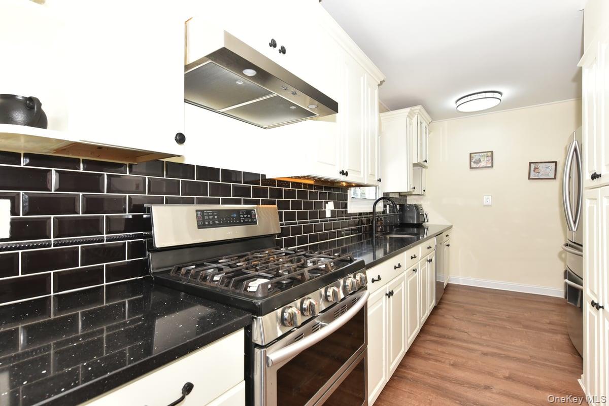 63 Willow Street, Garden City, NY 11530