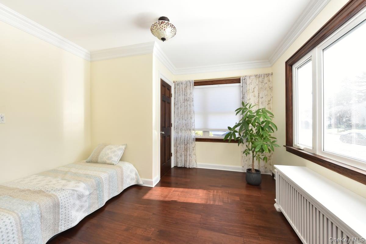 63 Willow Street, Garden City, NY 11530